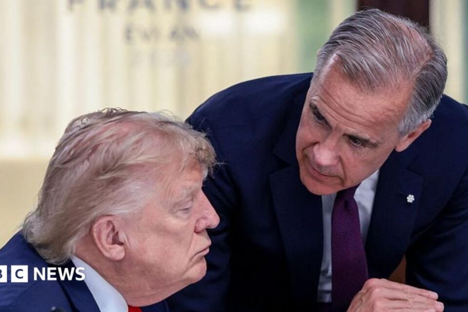 Donald Trump e Mark Carney durante discussões comerciais.