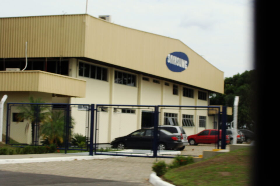 Fábrica no Polo Industrial de Manaus, no Brasil