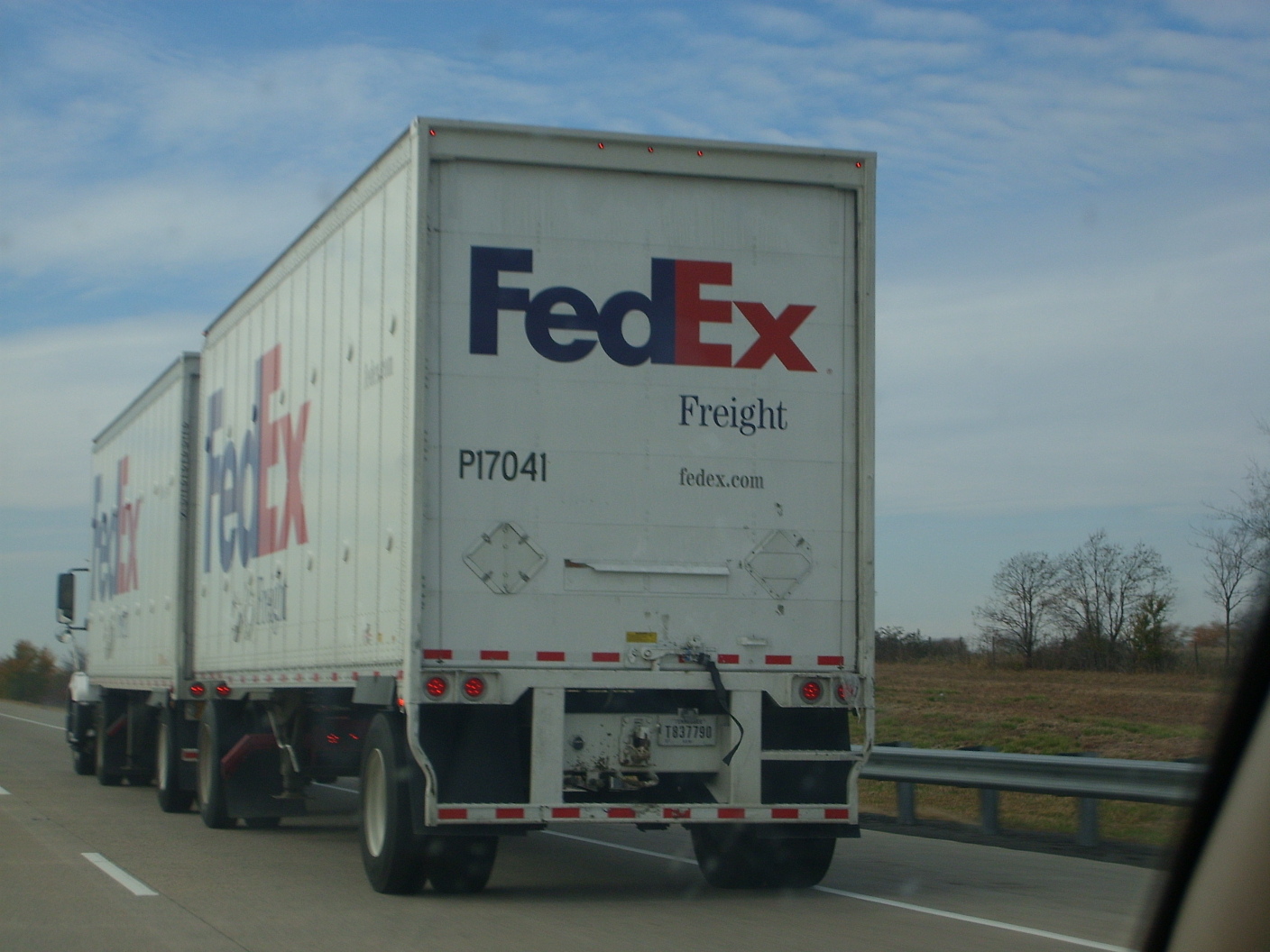 Caminhão de transporte de cargas da FedEx